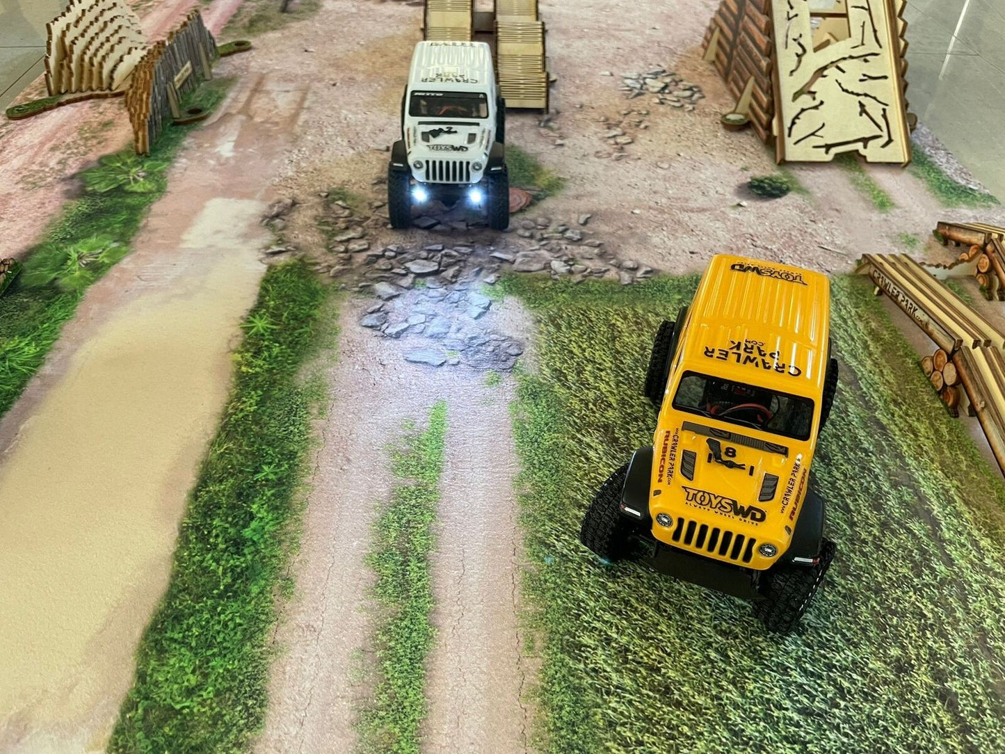 ToysWD Crawler Park Carpet circuit of 79x28in for 1/24 1/18 RC Crawler park circuit TWDTRK012